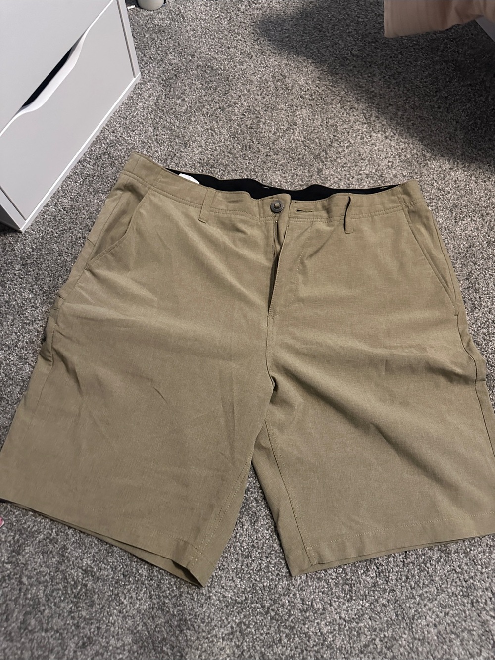 Volcom Men's Flat Front Shorts — Khaki